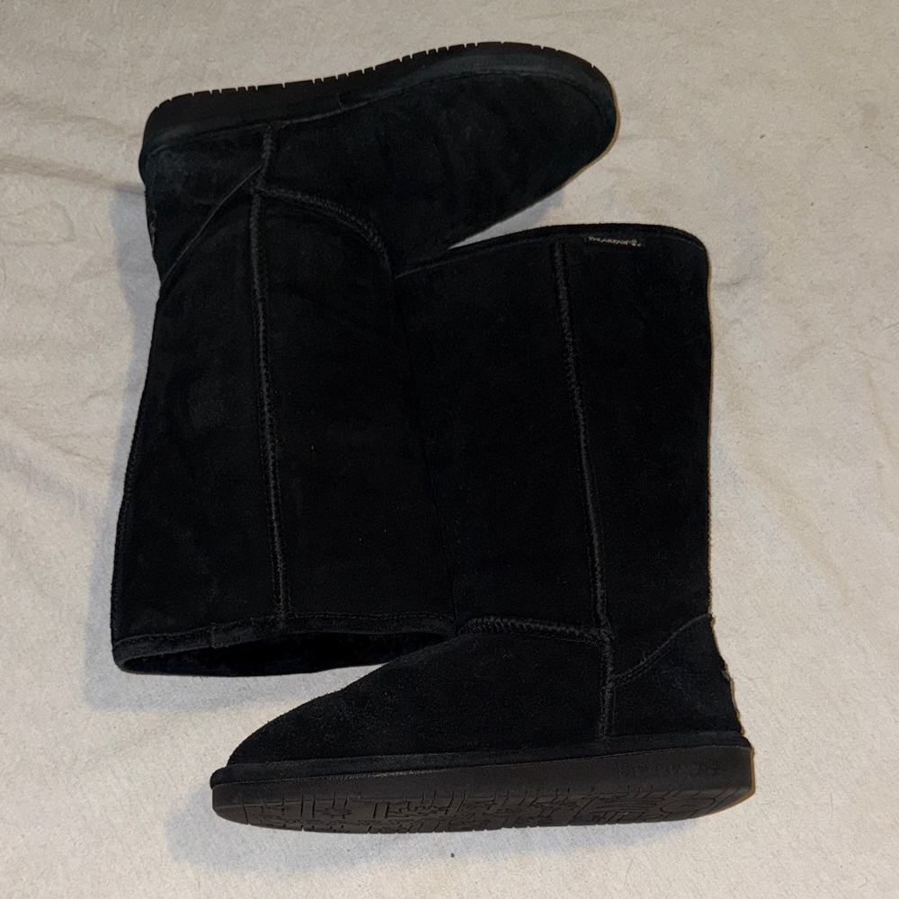 BearPaw Women's Black Suede Winter Boots